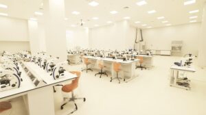 المختبر في جامعة اسطنبول أطلس
